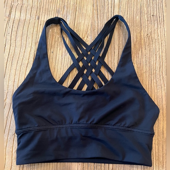 Lululemon Free to Be Moved Black Bra, Size 4, Excellent Gently Used Condition - Picture 1 of 3